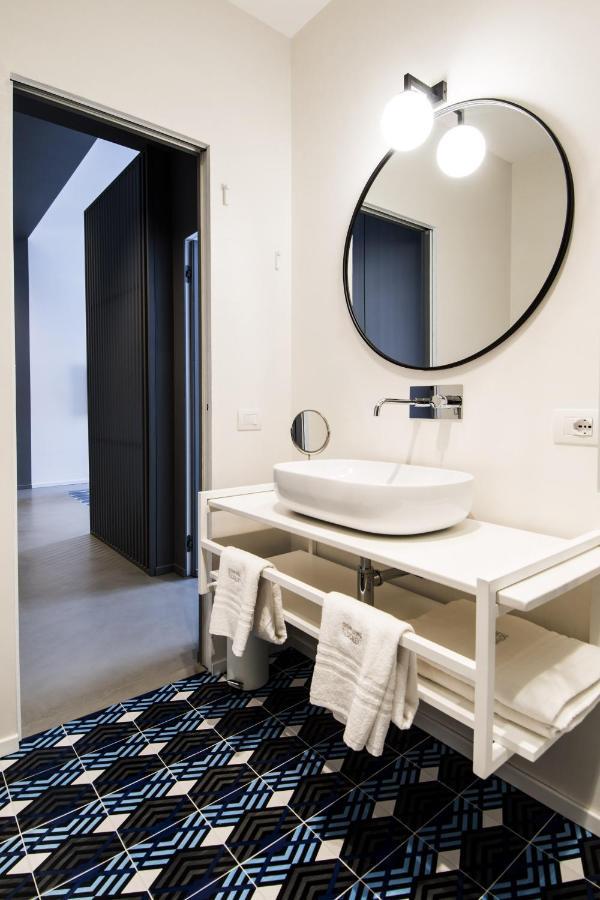 Toraldo Suites - Dimore Partenopee 나폴리 외부 사진